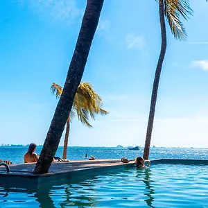 **** Hotel Enigmatic Beach Mexico